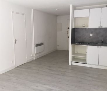Location Appartement 2 pièces 30m² CAGNES SUR MER 06800 - Photo 2