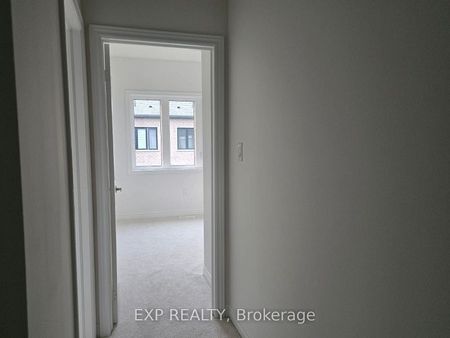 For Lease - 64 Singhampton Road, Vaughan, Ontario - Photo 2