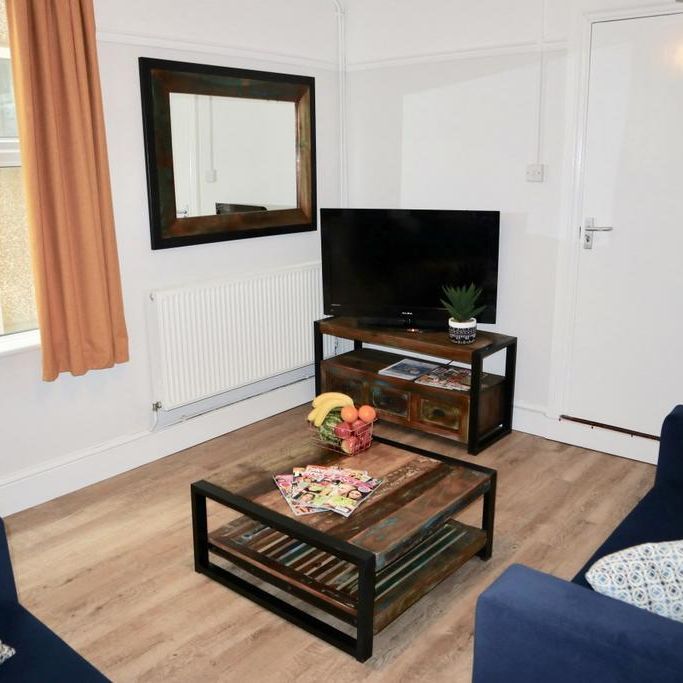 5 bedroom house to rent - Photo 1