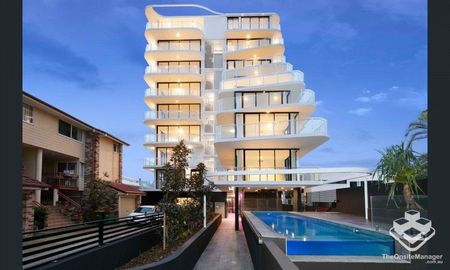 Prestige Absolute Beachfront Penthouse - Photo 2