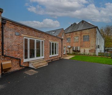 The Gate House - Photo 5