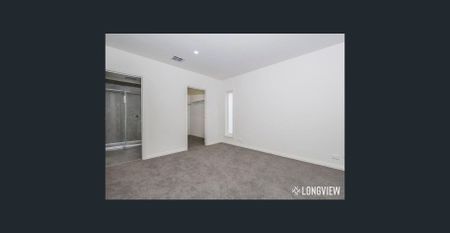 Modern Convenience in the Mount Waverley Secondary School Zone - Photo 3