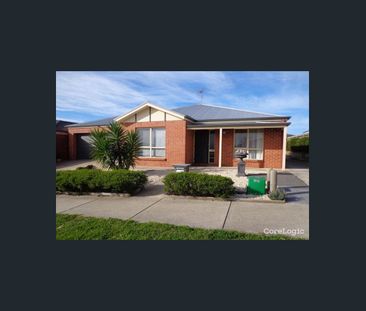 Contemporary Comfort and Everyday Convenience - Photo 6