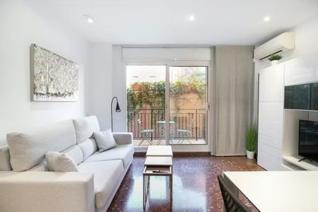 Carrer de Casanova, Barcelona, Catalonia 08011 - Photo 3