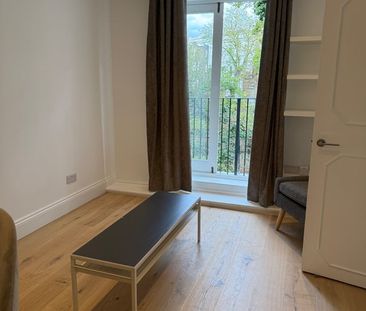 2 Bed Flat, Chepstow Road, W2 - Photo 1