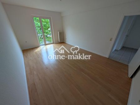 Modernisiert 2025/26, großzügig geschnitten, sehr gut ausgestattet! 2-Zi-Wohnung mit Loggia - Photo 2