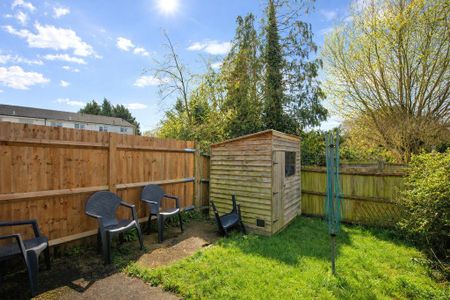 4 bedroom terraced house to rent - Photo 3