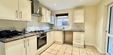 Hawes Avenue, Ramsgate, CT11 0RN, Kent - Photo 2