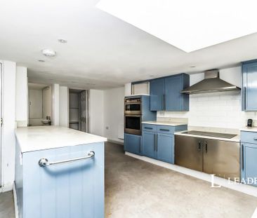 3 bedroom detached house to rent - Photo 4