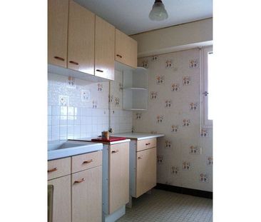 A LOUER - Bourges Arthur Rimbaud - T2 avec balcon et cave. - Photo 3