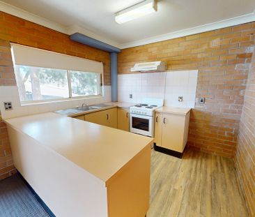 10/90-94 Victoria Street, Adamstown NSW 2289 - Photo 3