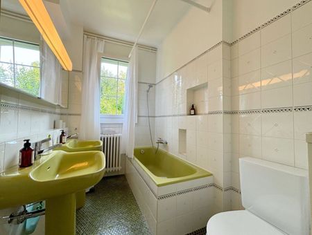 Magnificent 5.5-room apartment with terrace and garden - Photo 3