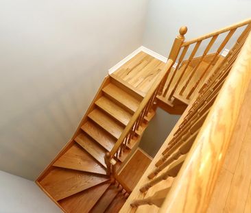 For Lease - 384 Riverstone Drive, Oakville, Ontario - Photo 1