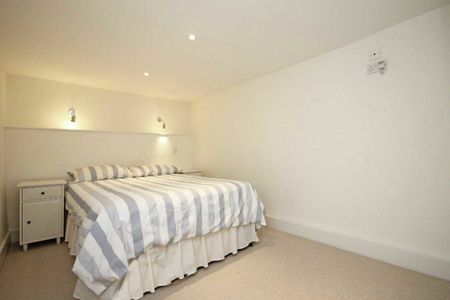 Earls Walk, Earls Walk, W8 - Photo 3