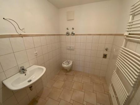 Schöne 2,5 Zimmer Maisonette-Wohnung in Schleiz ab 01.11.2025 zu vermieten ! - Foto 4