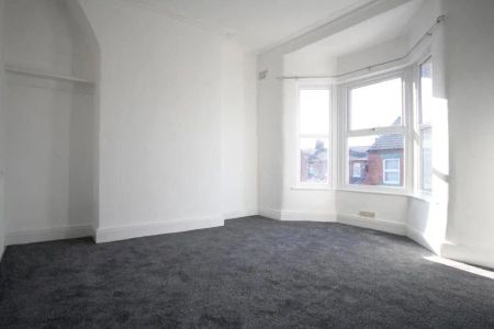 Lugard Road, Aigburth, Liverpool, Merseyside, L17 0BA - Photo 3