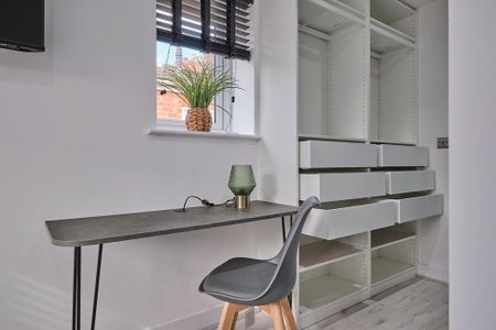 6 bedroom terraced house to rent - Photo 5