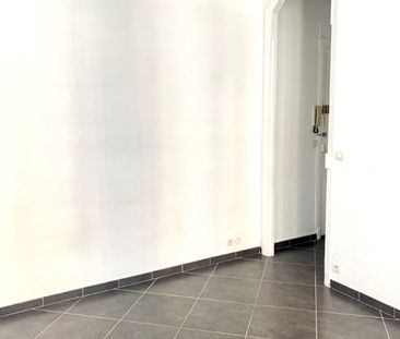 Location Appartement 1 pièce 16m² - Photo 4