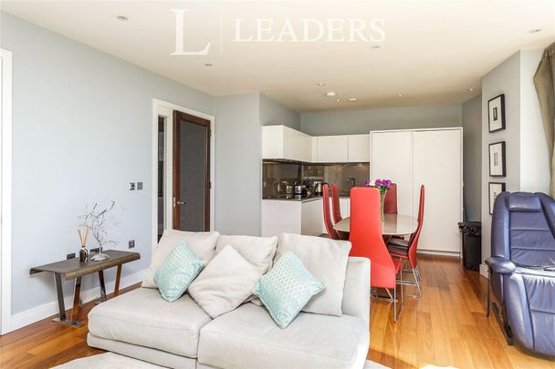 2 bedroom apartment to rent No 1, Gunwharf Quays, PO1 - Photo 1