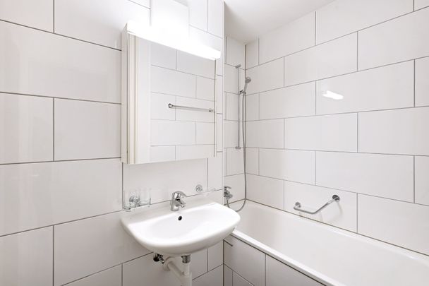 "Wohnen inmitten von Grünflächen" - Photo 1