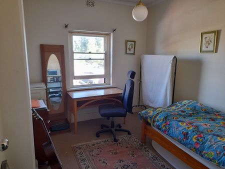 2-bedroom shared house / townhouse, Carrington Street - Photo 2