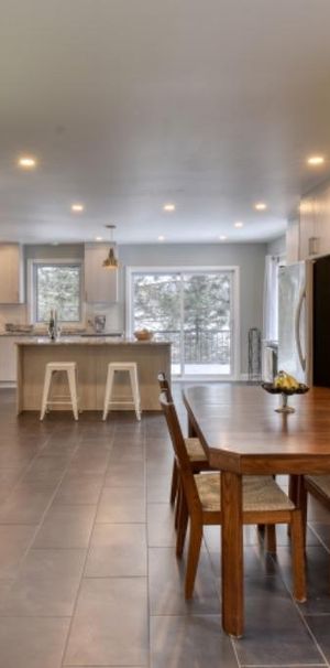 SUPERBE APPARTEMENT DONNANT SUR LE LAC - Photo 1