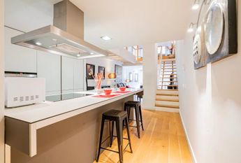 Calle de Valliciergo, Madrid, Community of Madrid 28005