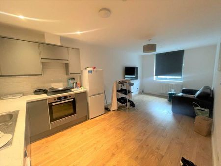 1 bedroom flat to rent - Photo 2
