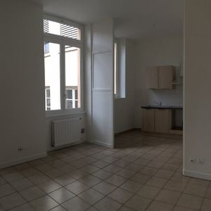 APPARTEMENT T3 A LOUER LYON 1ER ARRONDISSEMENT Annonciade-Saint-Benoit - Photo 2