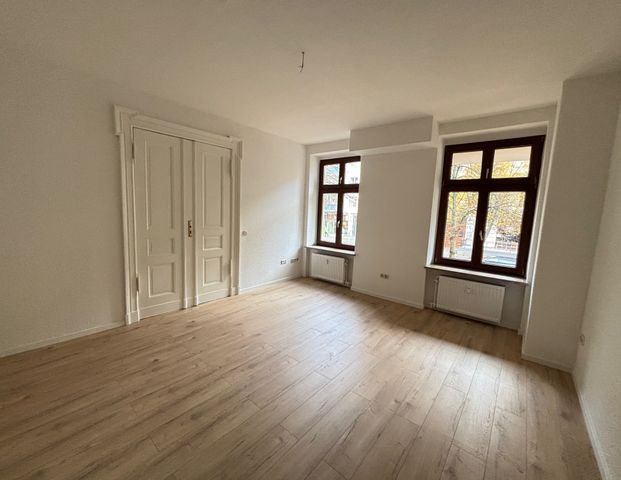 Charmante Altbauwohnung mit Stuckelementen und modernem Komfort - Foto 1