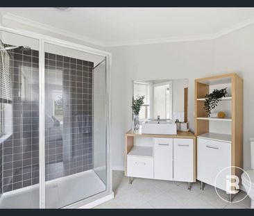 4 Bedroom Family home - Photo 6