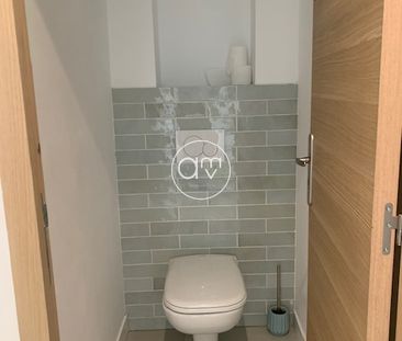 Location Appartement 4 pièces 74m² HYERES 83400 - Photo 6