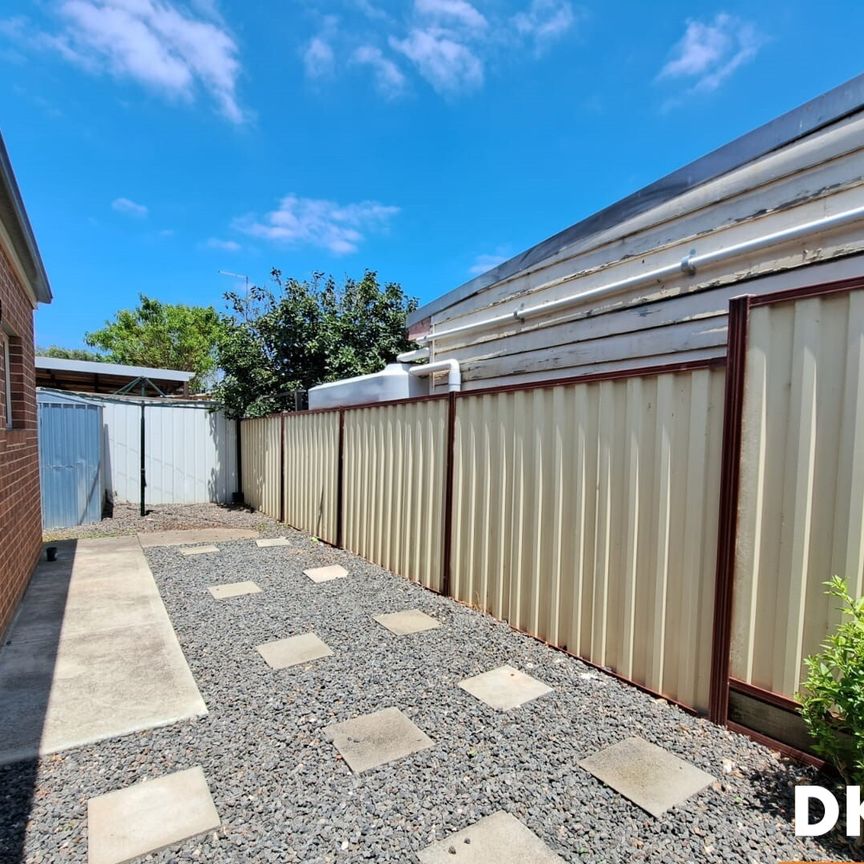 5 Wasley Street, Albion 2 Bedrooms and 1 Toilets, 1 car spaces - Photo 1