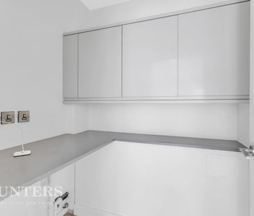 4 bedroom House To Let Total Size: 1103 SQ FT - Photo 1