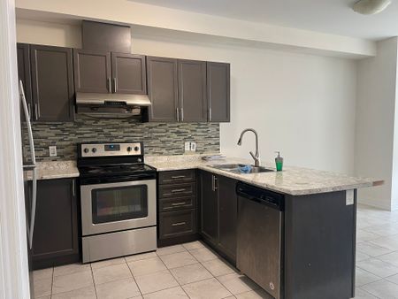 For Lease - 194 Northvale Road Unit# Upper, Markham, Ontario - Photo 2