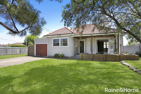 653 Pacific Highway, Mount Colah NSW 2079 - House For Rent | Domain - Photo 5