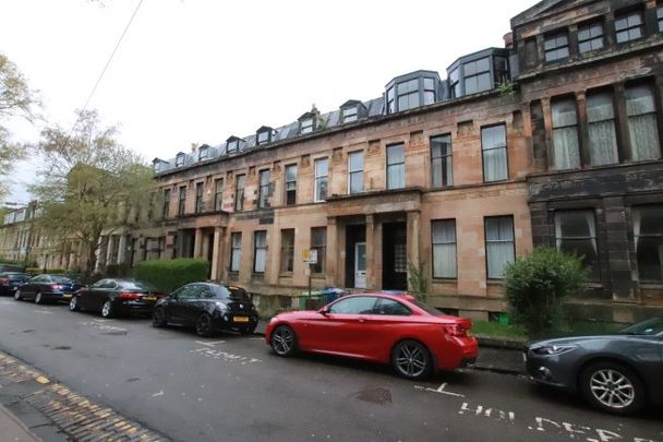 Oakfield Avenue, Glasgow, G12 - Photo 1