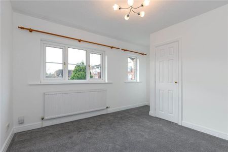 2 bedroom semi-detached house to rent - Photo 2