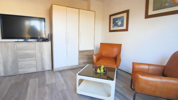 HELLES MÖBELIERTES APARTMENT MIT BALKON NÄHE GERICHT KREFELD - Photo 1