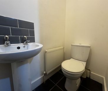 Studio Flat, Portswood Road, SO17 - Photo 5