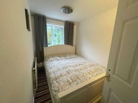 Savernake Close, Reading, RG30 - Photo 4