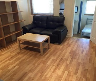 Studio Flat, Mount Nod Road, SW16 - Photo 2