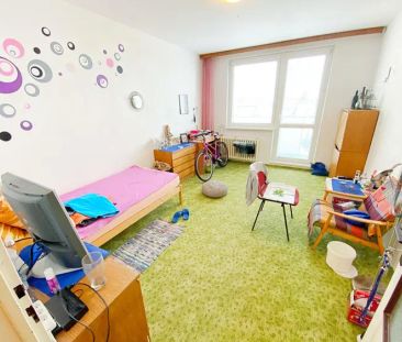 Nabízíme dlouhodobý pronájem bytu s lodžií 3+1, 75 m - Fotografie 2
