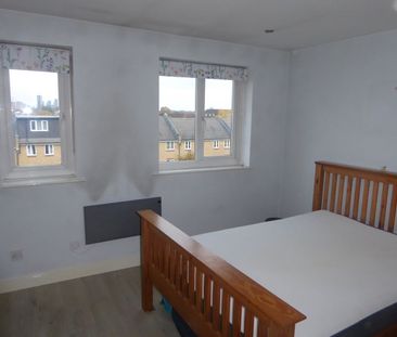 1 Bed Flat, Ferguson Close, E14 - Photo 4