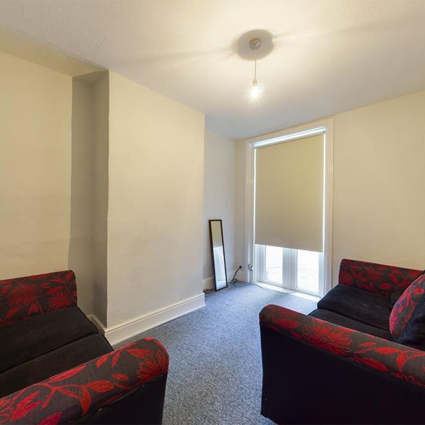 4 bedroom House To Let - Photo 1