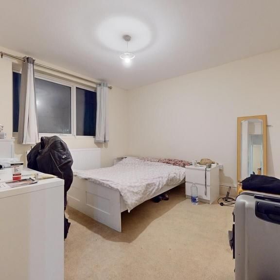 5 bedroom flat to rent - Photo 1