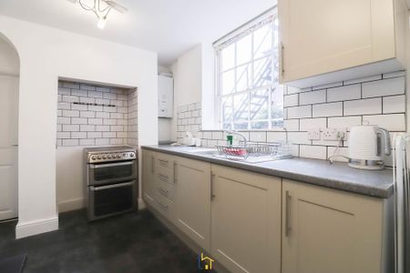 1 bedroom ground floor flat to rent - Photo 5