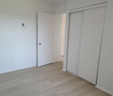 For Lease - 2 Orchard Heights Boulevard Unit# 218, Aurora, Ontario - Photo 2