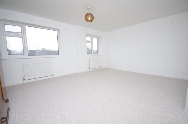 2 bedroom maisonette to rent - Photo 1