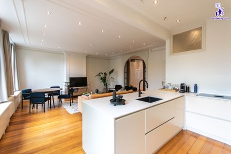 Herengracht | Center | € 3.500 excl. bills | Ref 6346 | Available 1 October - Photo 4